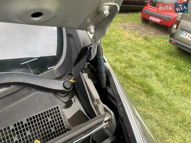 Серый Рено Трафик, объемом двигателя 2 л и пробегом 150 тыс. км за 22500 $, фото 38 на Automoto.ua