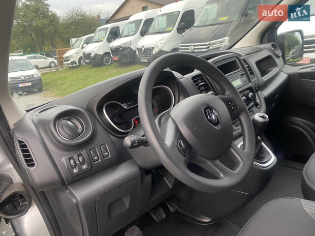 Серый Рено Трафик, объемом двигателя 2 л и пробегом 150 тыс. км за 22500 $, фото 25 на Automoto.ua