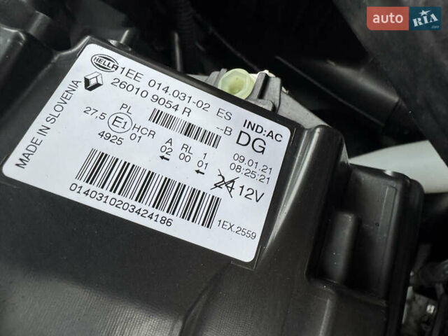 Серый Рено Трафик, объемом двигателя 2 л и пробегом 93 тыс. км за 25999 $, фото 13 на Automoto.ua