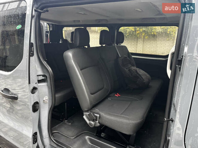 Сірий Рено Трафік, об'ємом двигуна 2 л та пробігом 227 тис. км за 26770 $, фото 12 на Automoto.ua
