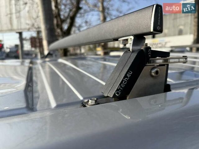 Серый Рено Трафик, объемом двигателя 2 л и пробегом 205 тыс. км за 25700 $, фото 50 на Automoto.ua