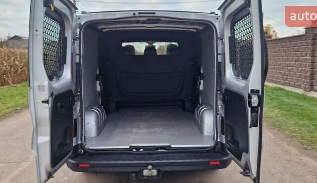 Серый Рено Трафик, объемом двигателя 2 л и пробегом 204 тыс. км за 24300 $, фото 27 на Automoto.ua