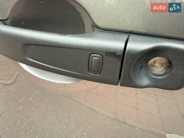 Сірий Рено Трафік, об'ємом двигуна 2 л та пробігом 219 тис. км за 21999 $, фото 15 на Automoto.ua