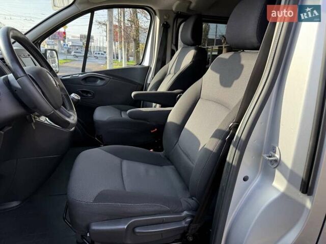 Серый Рено Трафик, объемом двигателя 2 л и пробегом 205 тыс. км за 25700 $, фото 28 на Automoto.ua