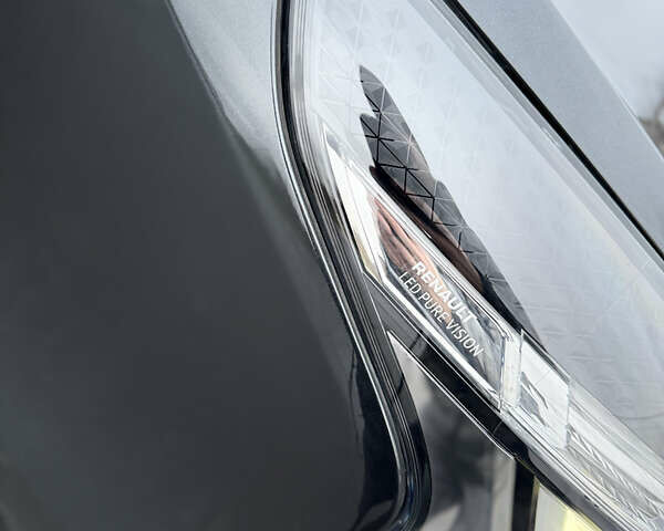 Серый Рено Трафик, объемом двигателя 2 л и пробегом 210 тыс. км за 24300 $, фото 11 на Automoto.ua