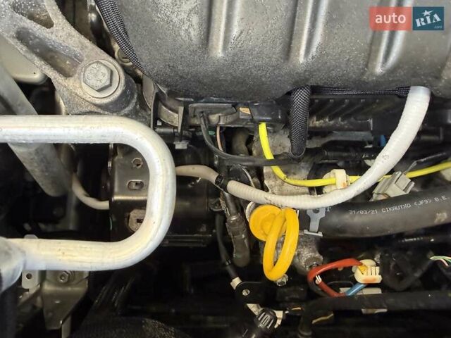 Серый Рено Трафик, объемом двигателя 2 л и пробегом 205 тыс. км за 25700 $, фото 60 на Automoto.ua