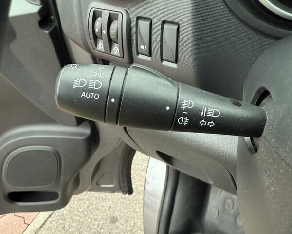 Сірий Рено Трафік, об'ємом двигуна 2 л та пробігом 219 тис. км за 21999 $, фото 29 на Automoto.ua