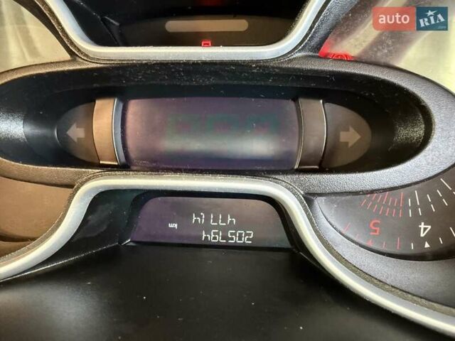 Серый Рено Трафик, объемом двигателя 2 л и пробегом 205 тыс. км за 25700 $, фото 22 на Automoto.ua