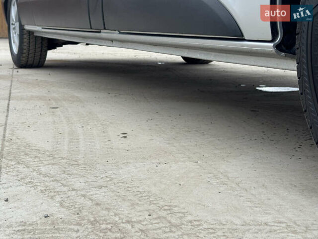 Серый Рено Трафик, объемом двигателя 2 л и пробегом 93 тыс. км за 25999 $, фото 24 на Automoto.ua