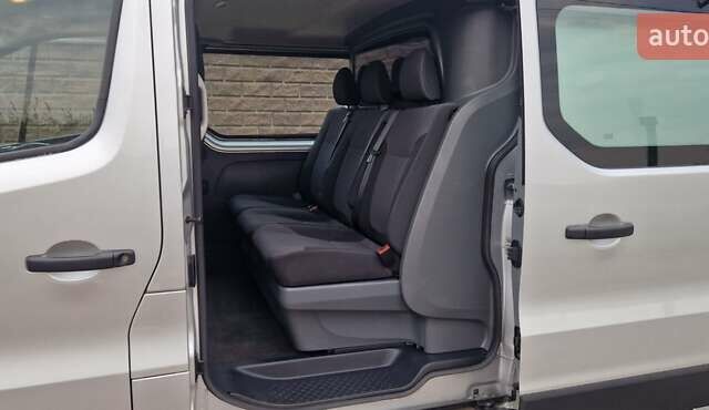 Серый Рено Трафик, объемом двигателя 2 л и пробегом 204 тыс. км за 24300 $, фото 15 на Automoto.ua