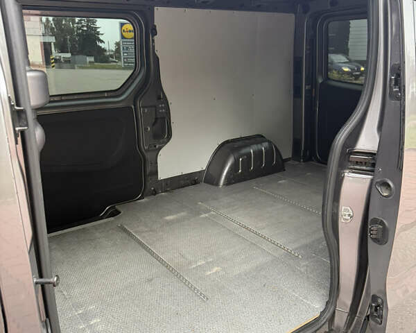 Сірий Рено Трафік, об'ємом двигуна 2 л та пробігом 219 тис. км за 21999 $, фото 35 на Automoto.ua