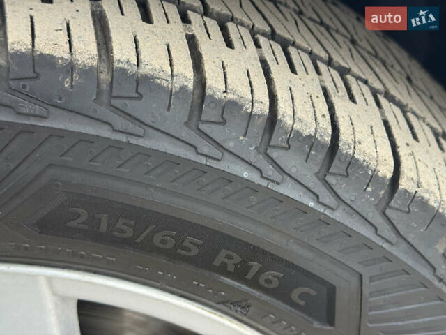 Серый Рено Трафик, объемом двигателя 2 л и пробегом 93 тыс. км за 25999 $, фото 19 на Automoto.ua