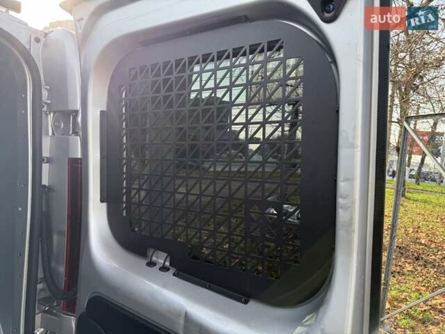 Серый Рено Трафик, объемом двигателя 2 л и пробегом 205 тыс. км за 25700 $, фото 45 на Automoto.ua