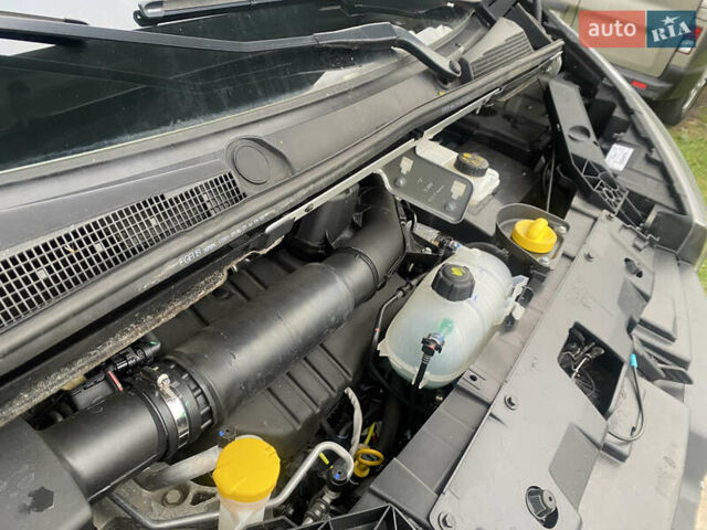 Серый Рено Трафик, объемом двигателя 2 л и пробегом 150 тыс. км за 22500 $, фото 36 на Automoto.ua