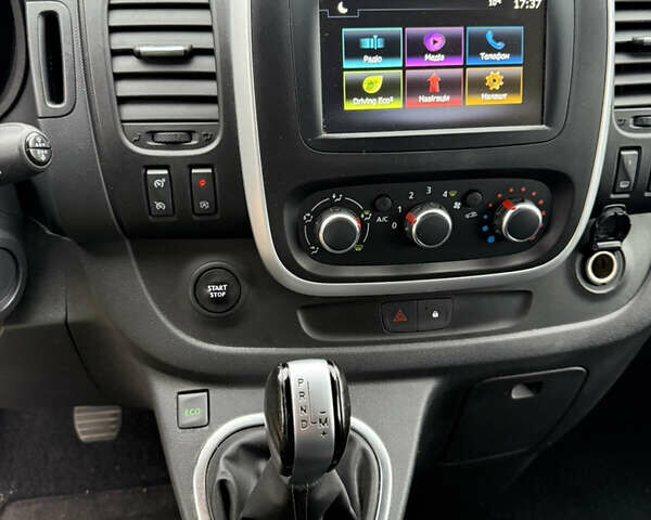 Сірий Рено Трафік, об'ємом двигуна 2 л та пробігом 219 тис. км за 21999 $, фото 23 на Automoto.ua