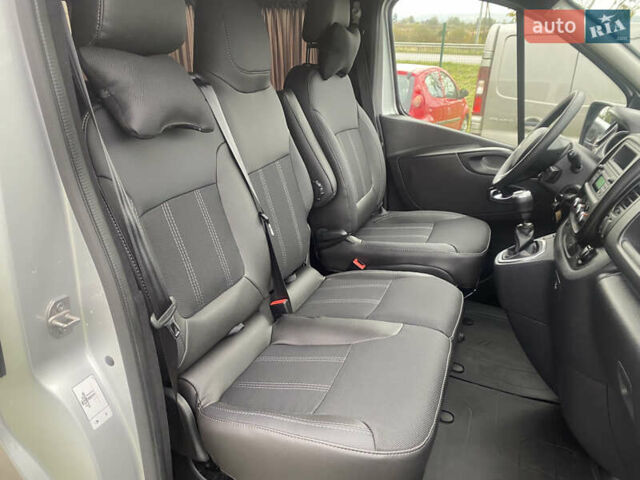 Серый Рено Трафик, объемом двигателя 2 л и пробегом 150 тыс. км за 22500 $, фото 13 на Automoto.ua