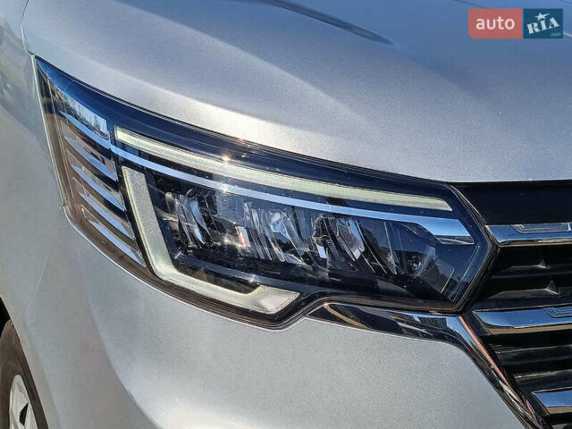 Сірий Рено Трафік, об'ємом двигуна 2 л та пробігом 192 тис. км за 30940 $, фото 5 на Automoto.ua