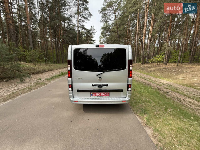 Серый Рено Трафик, объемом двигателя 2 л и пробегом 83 тыс. км за 46800 $, фото 115 на Automoto.ua