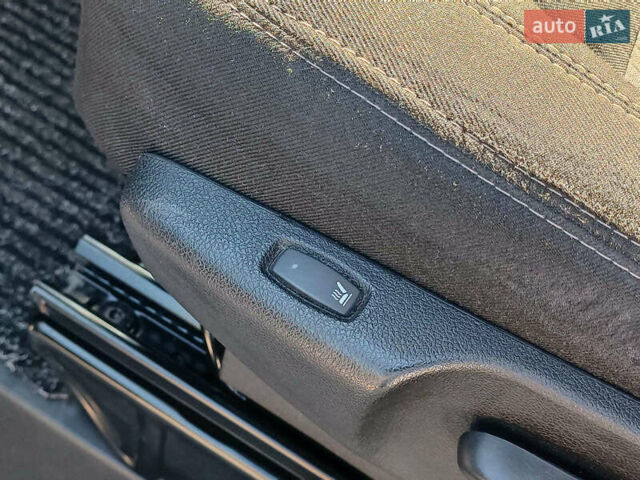 Сірий Рено Трафік, об'ємом двигуна 2 л та пробігом 192 тис. км за 30940 $, фото 21 на Automoto.ua