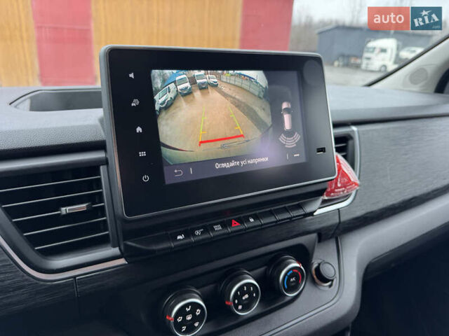 Серый Рено Трафик, объемом двигателя 2 л и пробегом 107 тыс. км за 35999 $, фото 20 на Automoto.ua