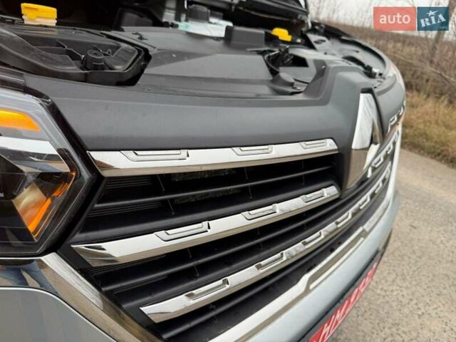 Сірий Рено Трафік, об'ємом двигуна 2 л та пробігом 150 тис. км за 28800 $, фото 70 на Automoto.ua