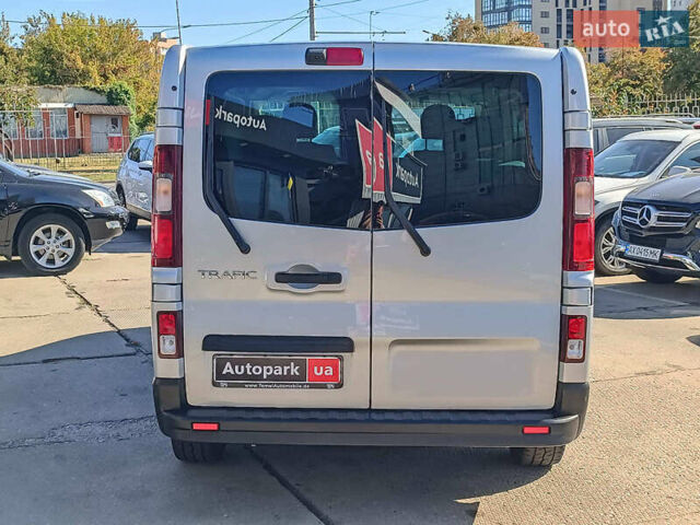 Сірий Рено Трафік, об'ємом двигуна 2 л та пробігом 192 тис. км за 30940 $, фото 14 на Automoto.ua