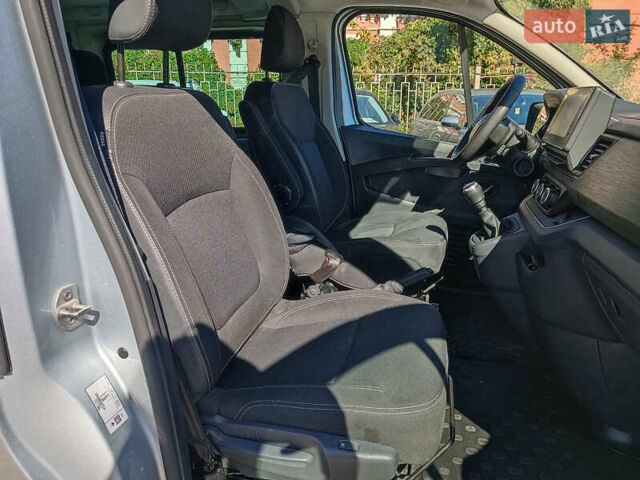Сірий Рено Трафік, об'ємом двигуна 2 л та пробігом 192 тис. км за 30940 $, фото 7 на Automoto.ua