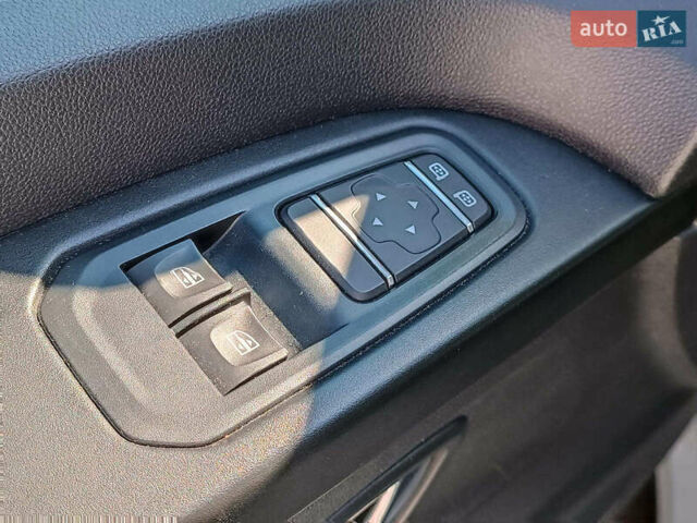 Сірий Рено Трафік, об'ємом двигуна 2 л та пробігом 192 тис. км за 30940 $, фото 23 на Automoto.ua