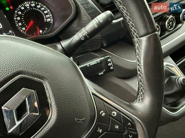 Сірий Рено Трафік, об'ємом двигуна 2 л та пробігом 150 тис. км за 28800 $, фото 34 на Automoto.ua