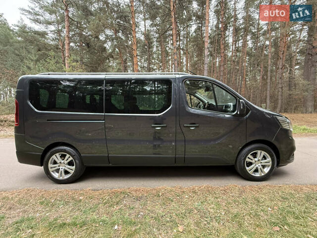 Серый Рено Трафик, объемом двигателя 2 л и пробегом 125 тыс. км за 32800 $, фото 15 на Automoto.ua