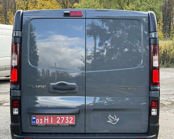Сірий Рено Трафік, об'ємом двигуна 2 л та пробігом 120 тис. км за 29500 $, фото 3 на Automoto.ua