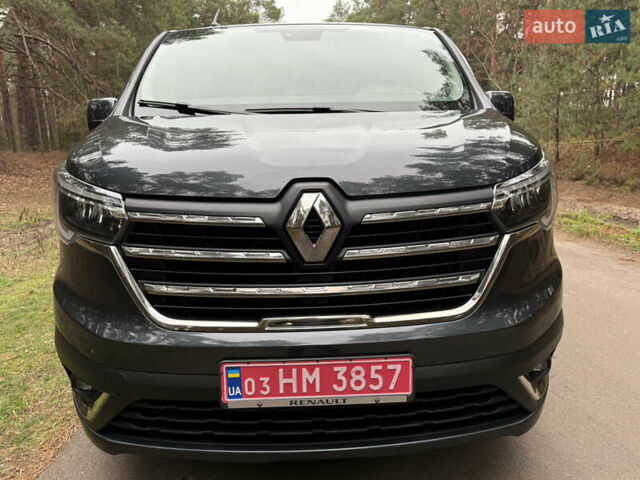 Серый Рено Трафик, объемом двигателя 2 л и пробегом 125 тыс. км за 32800 $, фото 67 на Automoto.ua