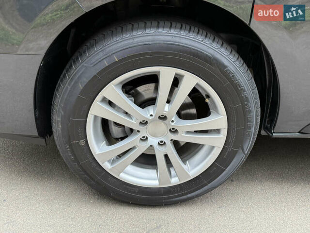 Серый Рено Трафик, объемом двигателя 2 л и пробегом 125 тыс. км за 32800 $, фото 20 на Automoto.ua