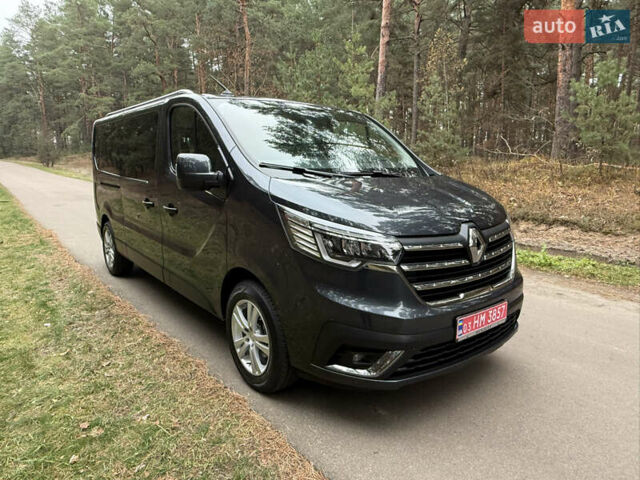 Серый Рено Трафик, объемом двигателя 2 л и пробегом 125 тыс. км за 32800 $, фото 59 на Automoto.ua