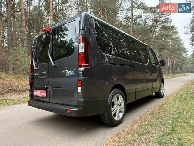 Серый Рено Трафик, объемом двигателя 2 л и пробегом 125 тыс. км за 32800 $, фото 14 на Automoto.ua