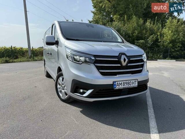 Сірий Рено Трафік, об'ємом двигуна 2 л та пробігом 68 тис. км за 39600 $, фото 5 на Automoto.ua