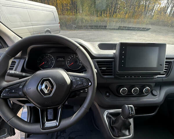 Сірий Рено Трафік, об'ємом двигуна 2 л та пробігом 120 тис. км за 29500 $, фото 7 на Automoto.ua