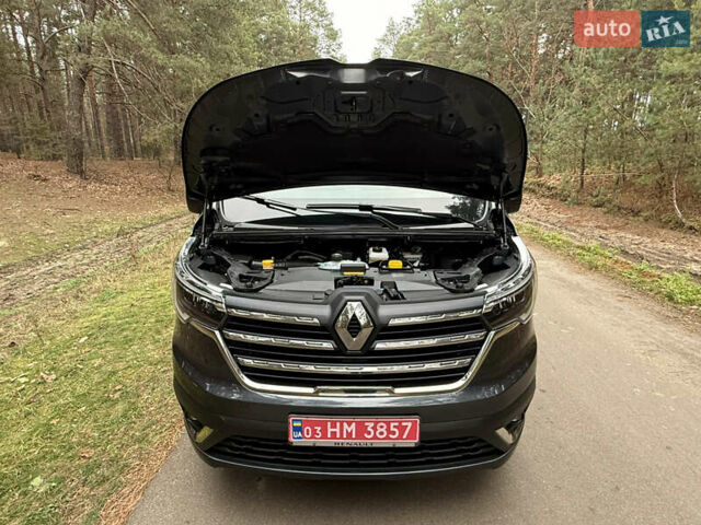 Серый Рено Трафик, объемом двигателя 2 л и пробегом 125 тыс. км за 32800 $, фото 55 на Automoto.ua