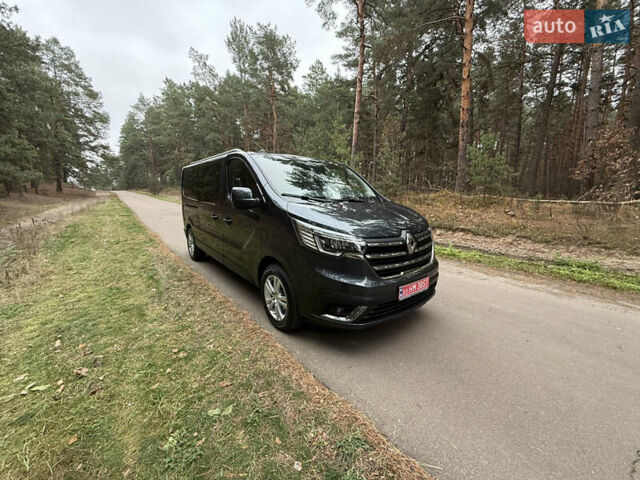 Серый Рено Трафик, объемом двигателя 2 л и пробегом 125 тыс. км за 32800 $, фото 60 на Automoto.ua