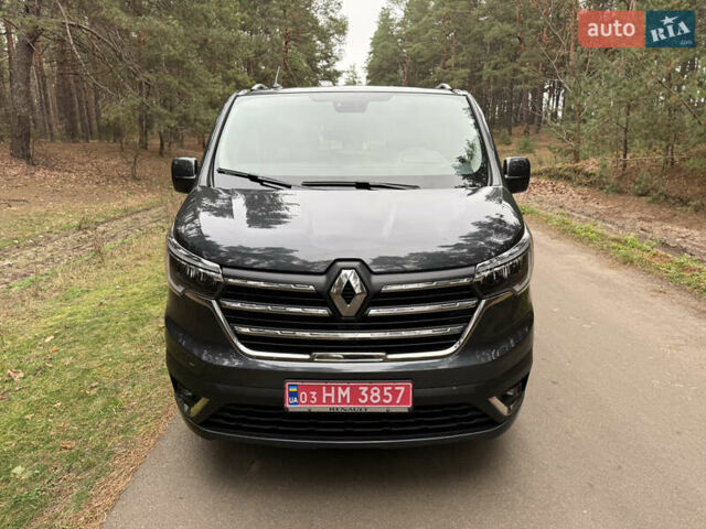 Серый Рено Трафик, объемом двигателя 2 л и пробегом 125 тыс. км за 32800 $, фото 61 на Automoto.ua