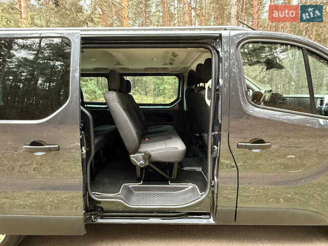 Серый Рено Трафик, объемом двигателя 2 л и пробегом 125 тыс. км за 32800 $, фото 46 на Automoto.ua