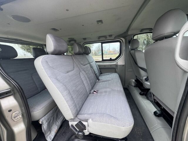 Серый Рено Трафик, объемом двигателя 2.5 л и пробегом 130 тыс. км за 13100 $, фото 1 на Automoto.ua