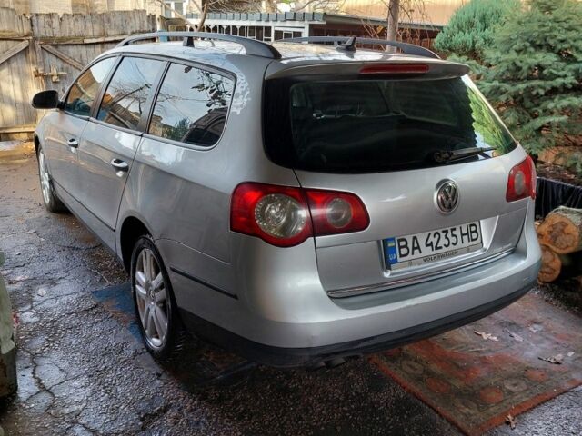 Серый Рено Трафик, объемом двигателя 2 л и пробегом 300 тыс. км за 5000 $, фото 3 на Automoto.ua