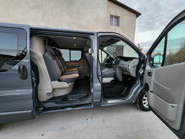 Сірий Рено Трафік, об'ємом двигуна 2 л та пробігом 230 тис. км за 14500 $, фото 6 на Automoto.ua