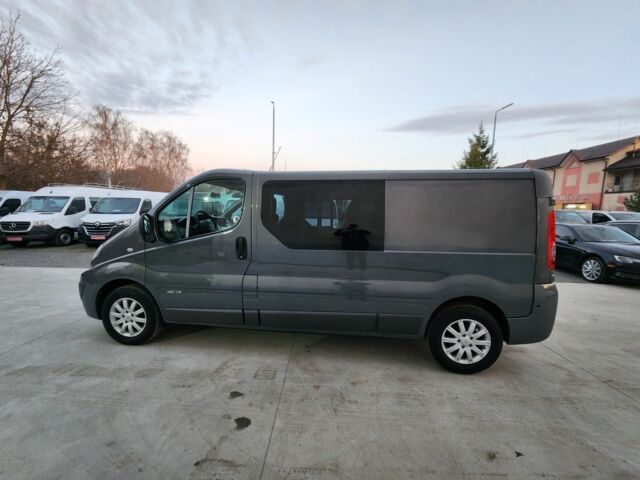 Сірий Рено Трафік, об'ємом двигуна 2 л та пробігом 230 тис. км за 14500 $, фото 3 на Automoto.ua