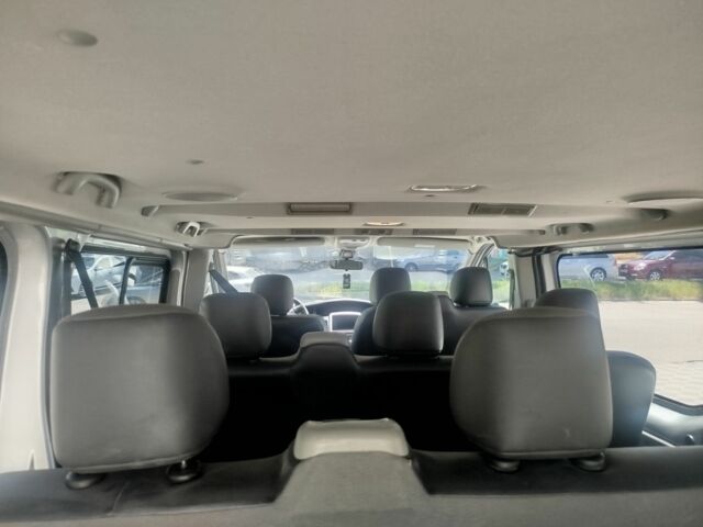 Серый Рено Трафик, объемом двигателя 2 л и пробегом 320 тыс. км за 11500 $, фото 6 на Automoto.ua