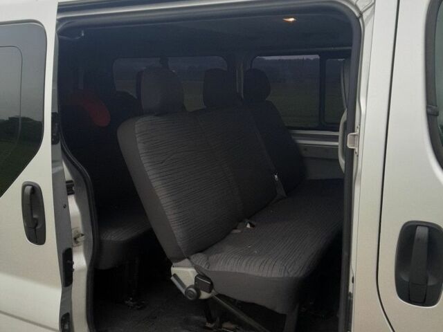 Серый Рено Трафик, объемом двигателя 2.5 л и пробегом 277 тыс. км за 9300 $, фото 5 на Automoto.ua