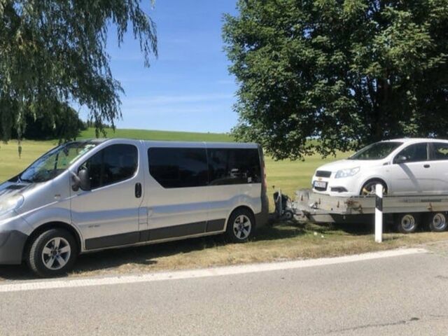 Серый Рено Трафик, объемом двигателя 2.5 л и пробегом 277 тыс. км за 9300 $, фото 6 на Automoto.ua