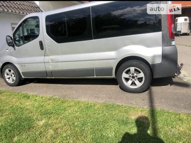 Серый Рено Трафик, объемом двигателя 2.5 л и пробегом 277 тыс. км за 9300 $, фото 8 на Automoto.ua