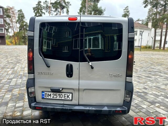 Серый Рено Трафик, объемом двигателя 1.9 л и пробегом 160 тыс. км за 6200 $, фото 4 на Automoto.ua
